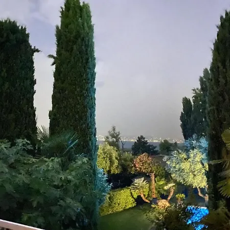 Bionda Villa Sirmione