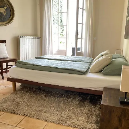 Villa Bionda *